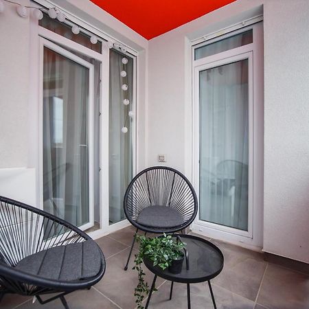 Trendy Apartment Near City Center Oradea Ngoại thất bức ảnh