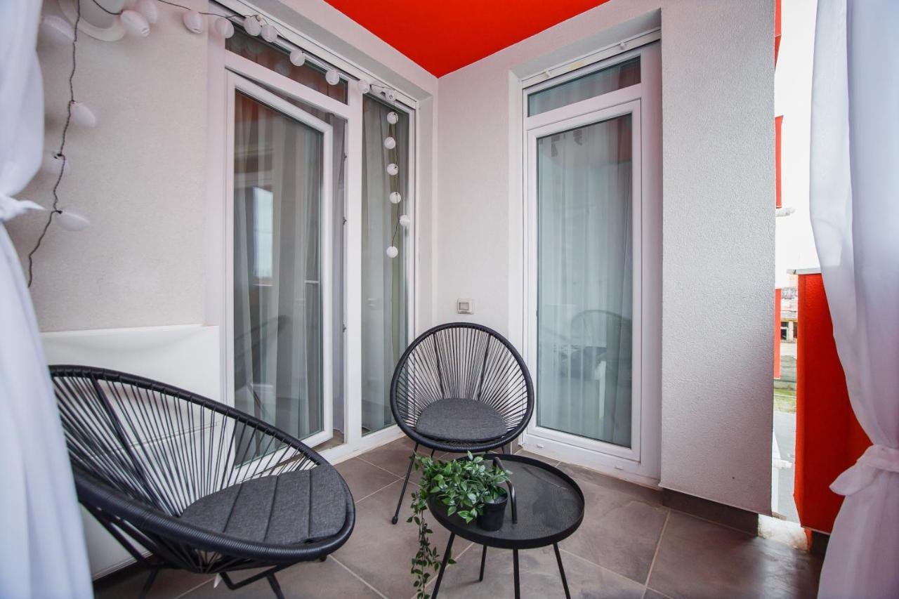 Trendy Apartment Near City Center Oradea Ngoại thất bức ảnh