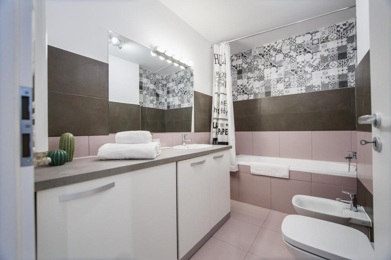 Trendy Apartment Near City Center Oradea Ngoại thất bức ảnh