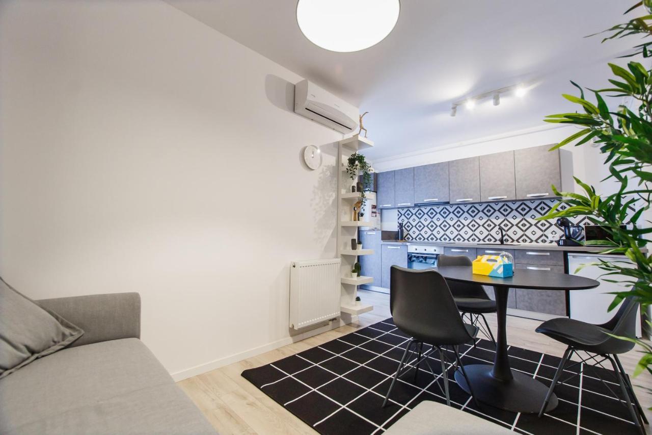 Trendy Apartment Near City Center Oradea Ngoại thất bức ảnh