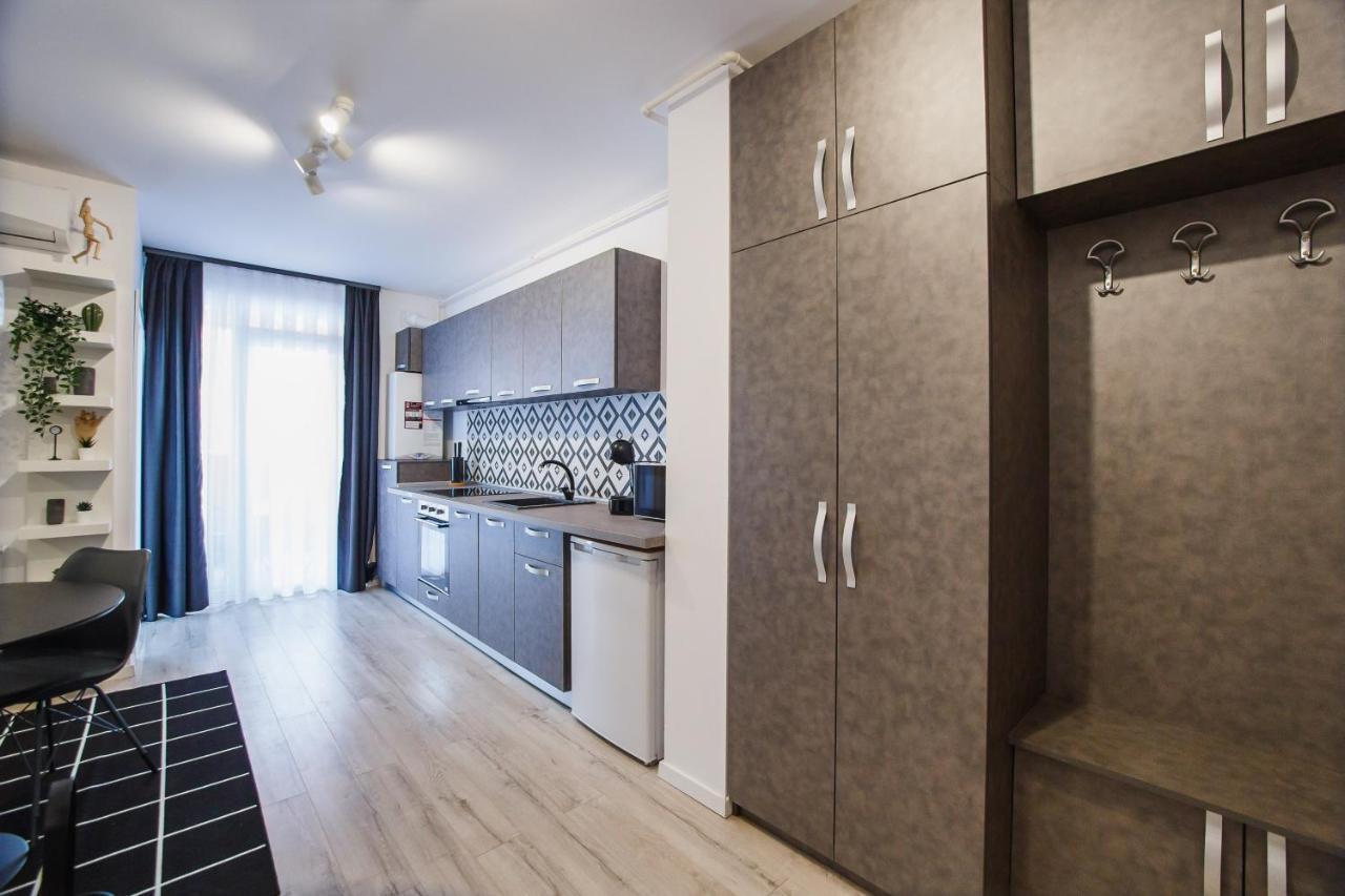 Trendy Apartment Near City Center Oradea Ngoại thất bức ảnh