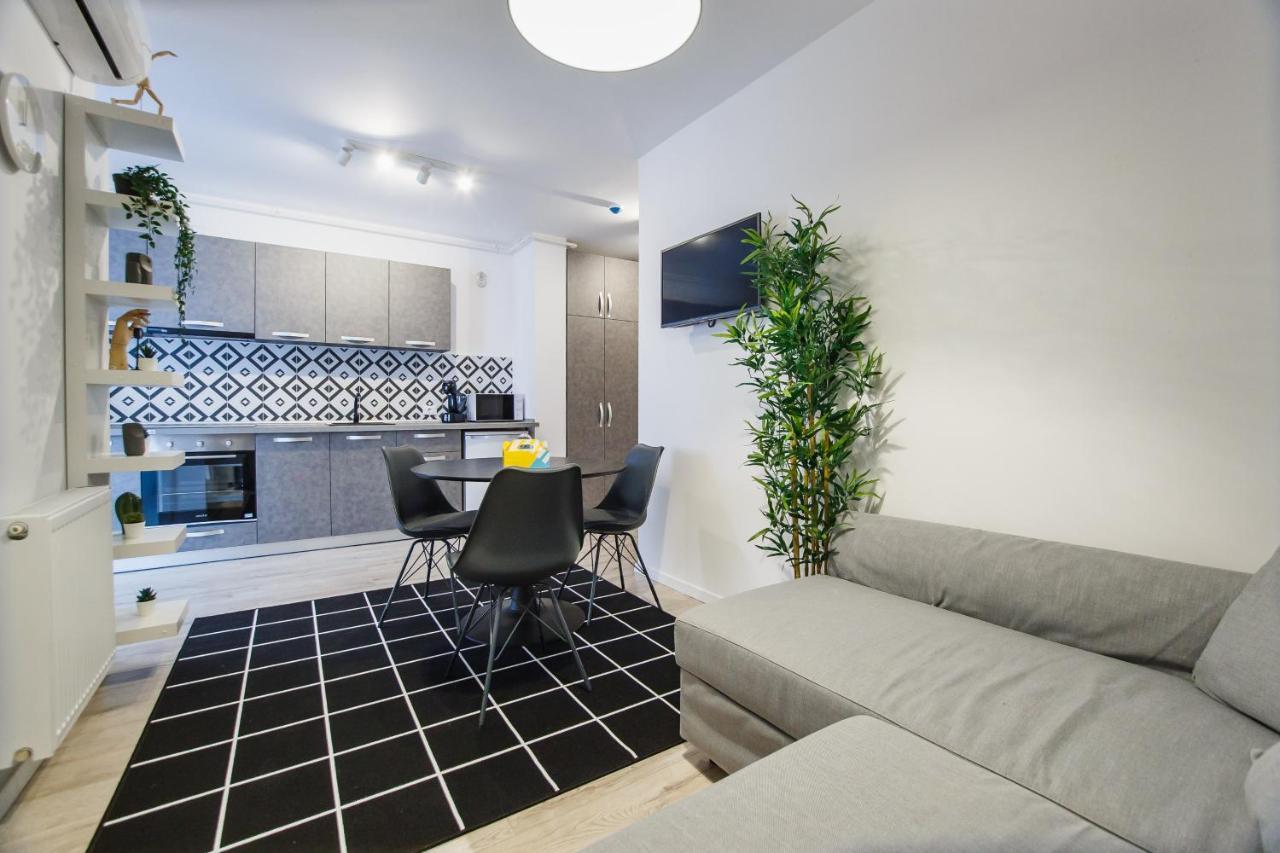 Trendy Apartment Near City Center Oradea Ngoại thất bức ảnh