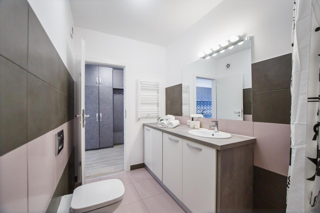 Trendy Apartment Near City Center Oradea Ngoại thất bức ảnh