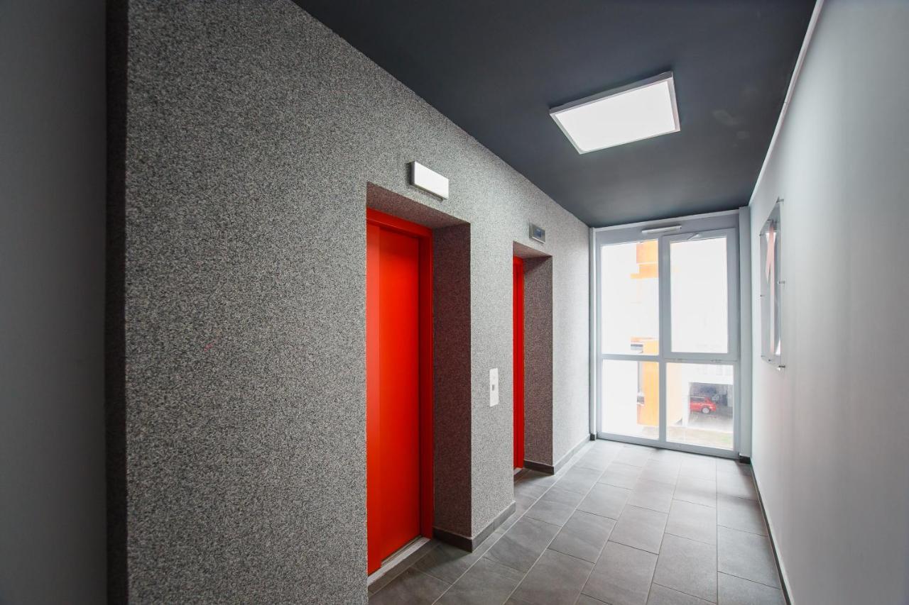 Trendy Apartment Near City Center Oradea Ngoại thất bức ảnh